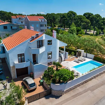 Villa Seaview Tia With Pool