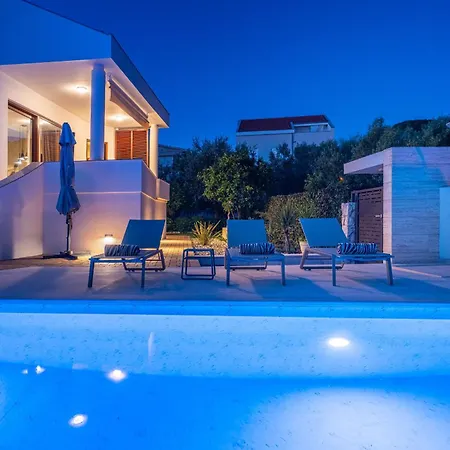 Seaview Tia With Pool * Zadar